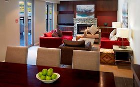 Hilton Queenstown Resort & Spa